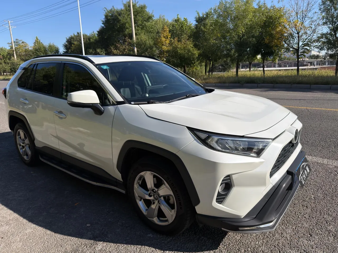 Toyota 2020 RAV4 Rongfeng 2.0 Stepless Four-wheel Drive Fashion Edition PLUS Automatic Gear 3