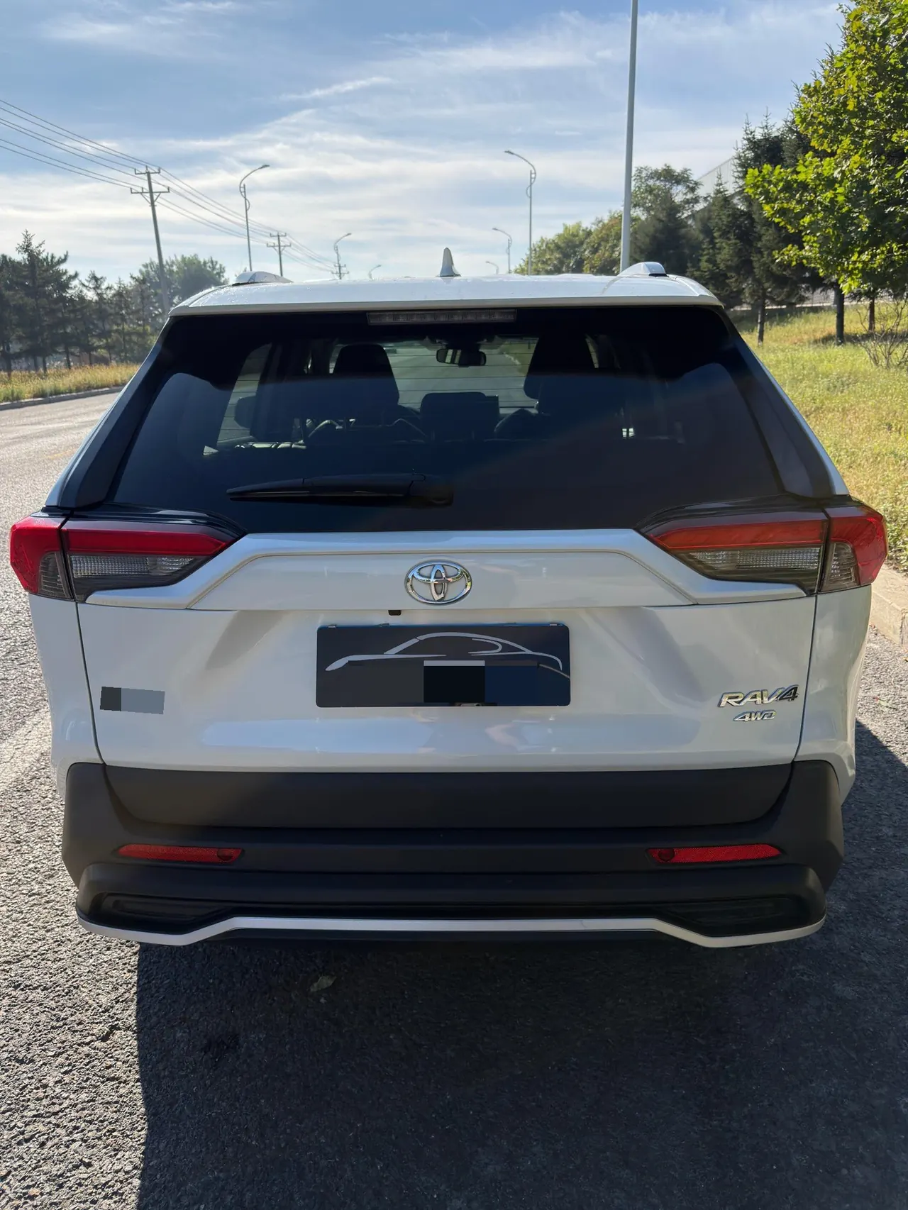 Toyota 2020 RAV4 Rongfeng 2.0 Stepless Four-wheel Drive Fashion Edition PLUS Automatic Gear 4