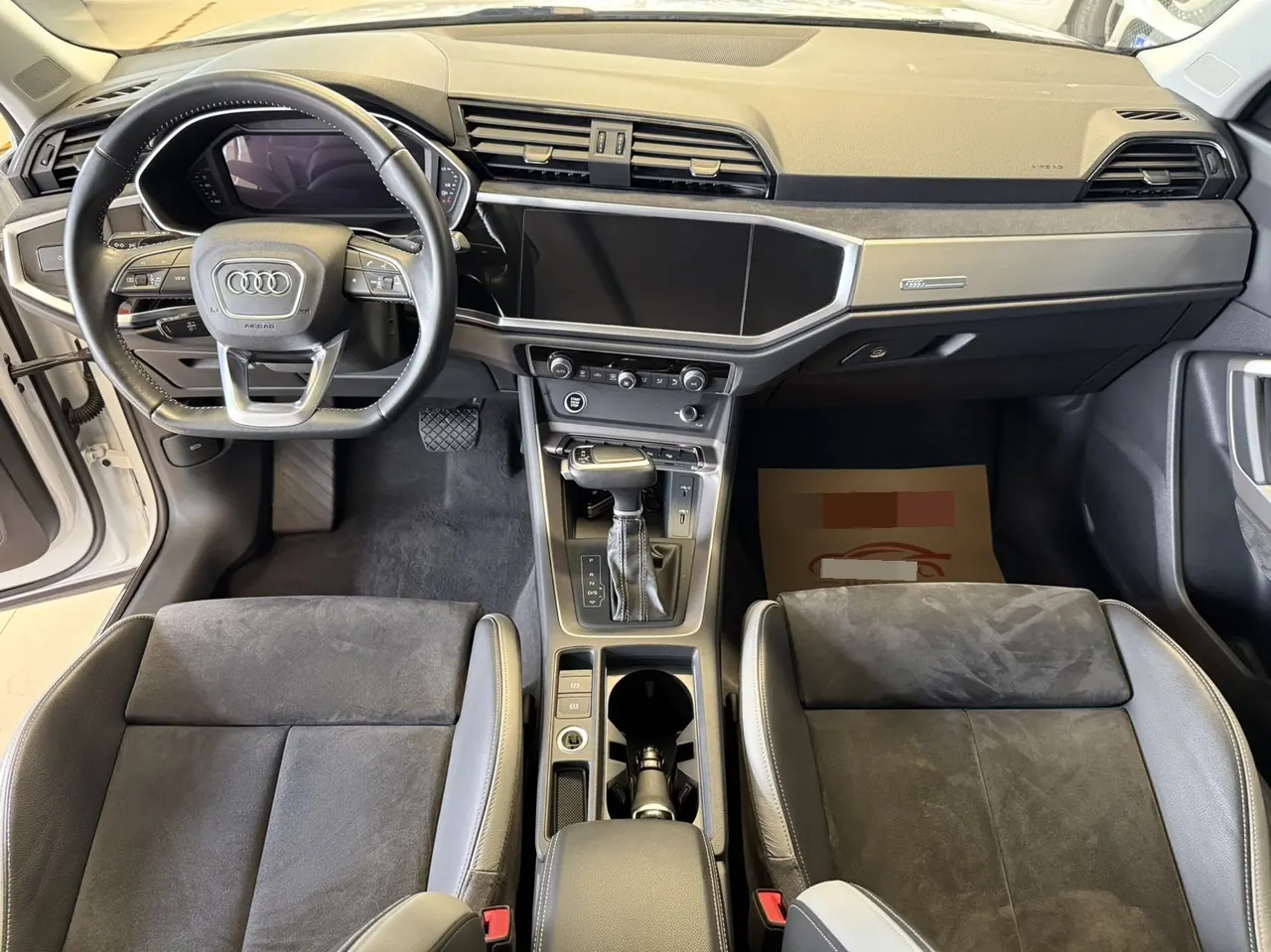 Audi 2020 Q3 1.4TFSI 35TFSI Enterprising and Elegant Automatic Gear 8