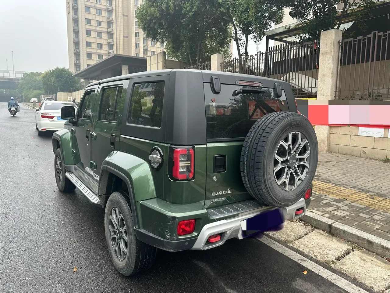 Beijing 2020 BJ40 2.0T 4-wheel drive city hunter version chivalrous automatic gear 4
