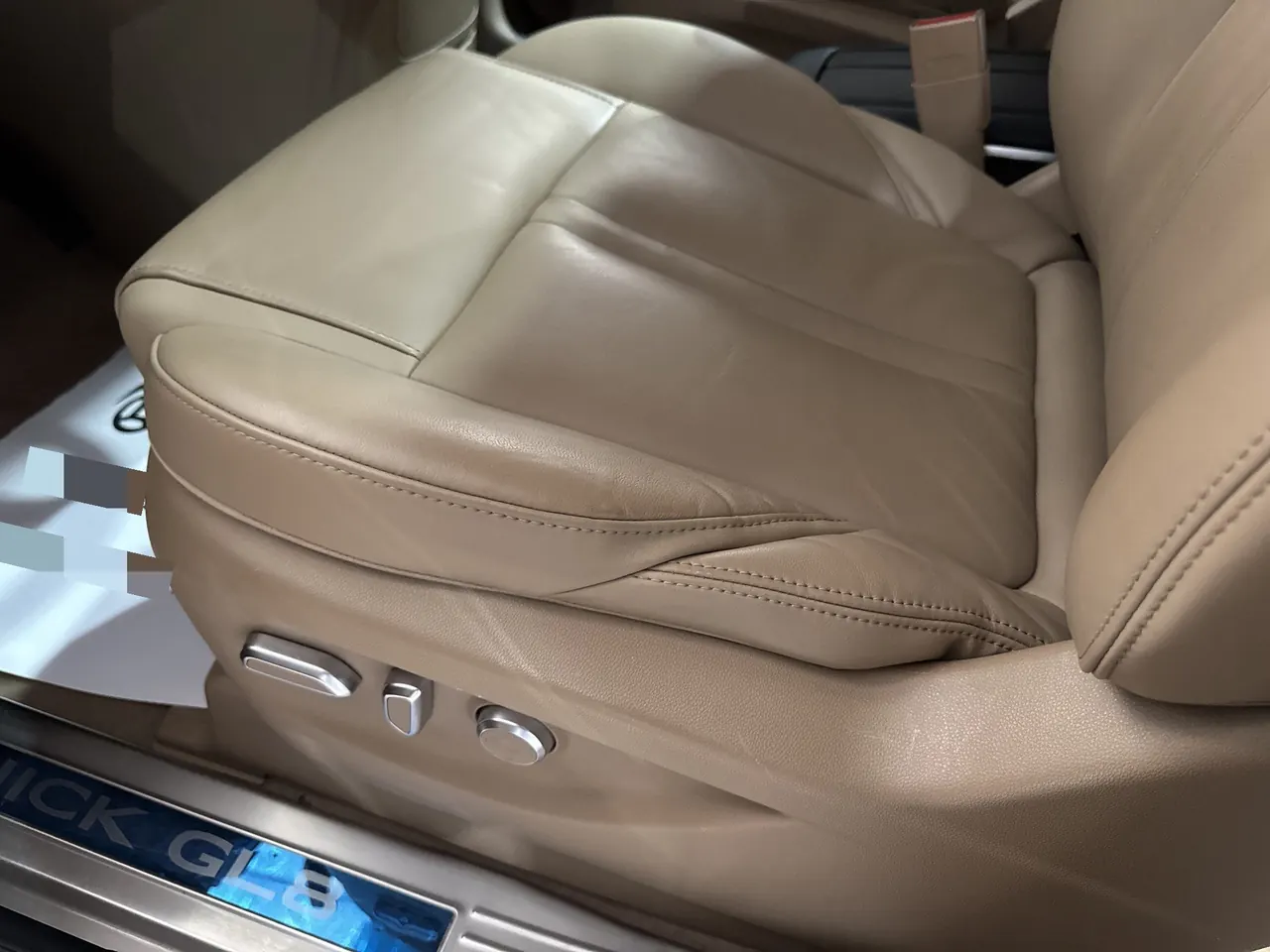Buick 2021 GL8 ES Lu Zun 2.0T 653T Exclusive Automatic Gear 3
