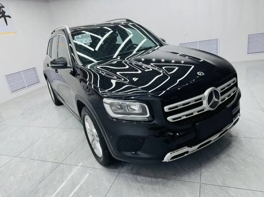 Mercedes Benz 2021 GLB 180 1.3T Dynamic Automatic 3