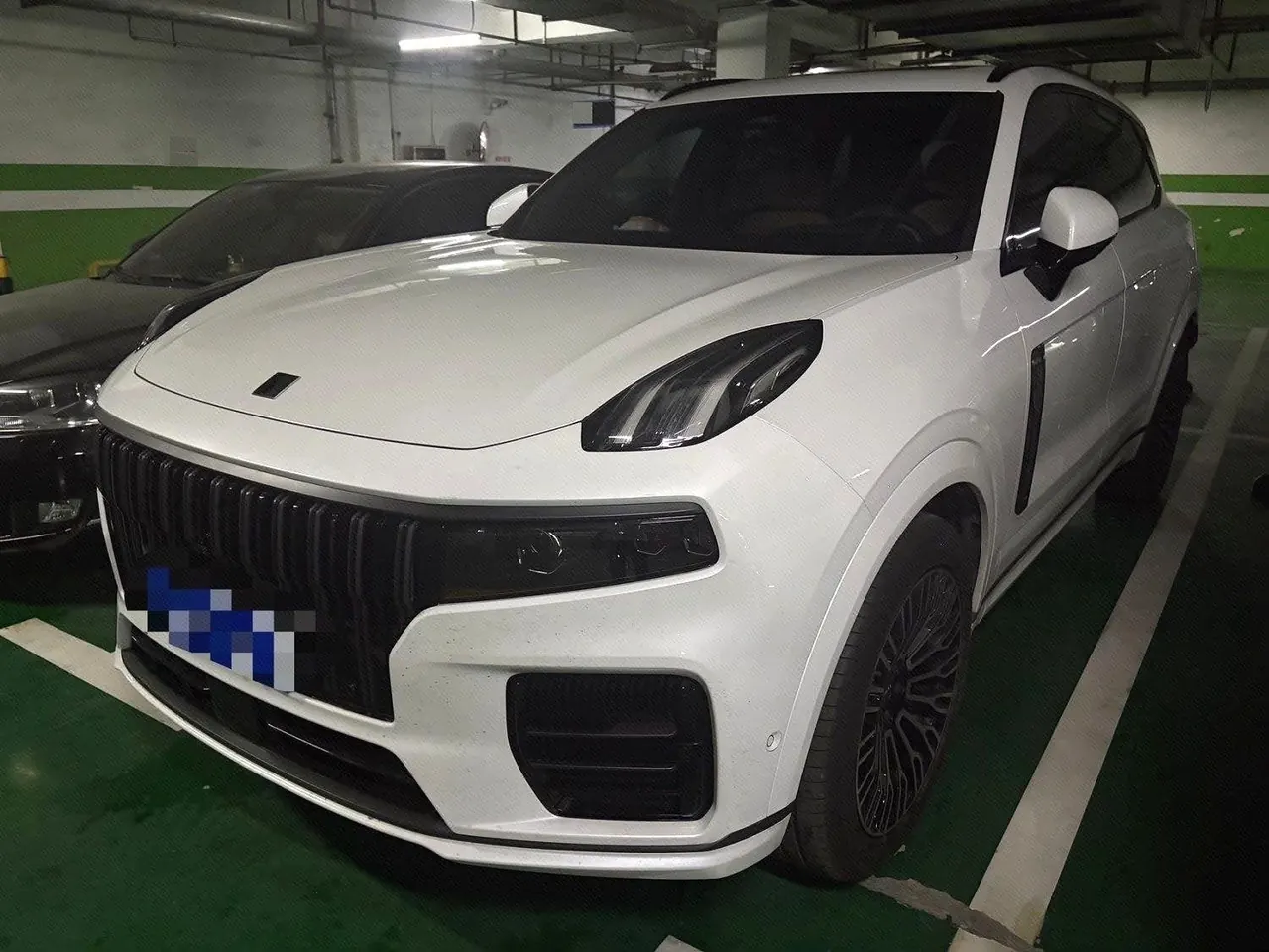 LYNK&amp;CO 2026 LYNK&amp;CO 09 MHEV 2.0T four-wheel drive exploration version Ultra automatic gear - View 1