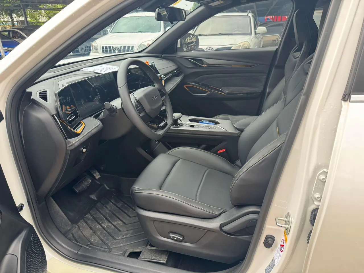 Oshan 2023 X5 PLUS 1.5T Excellent Automatic Gear 3