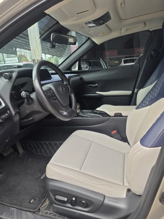 Lexus UX (Imported) 2020 UX260h 2.0 Stepless Exploration and Enjoy Edition Automatic Gear 4