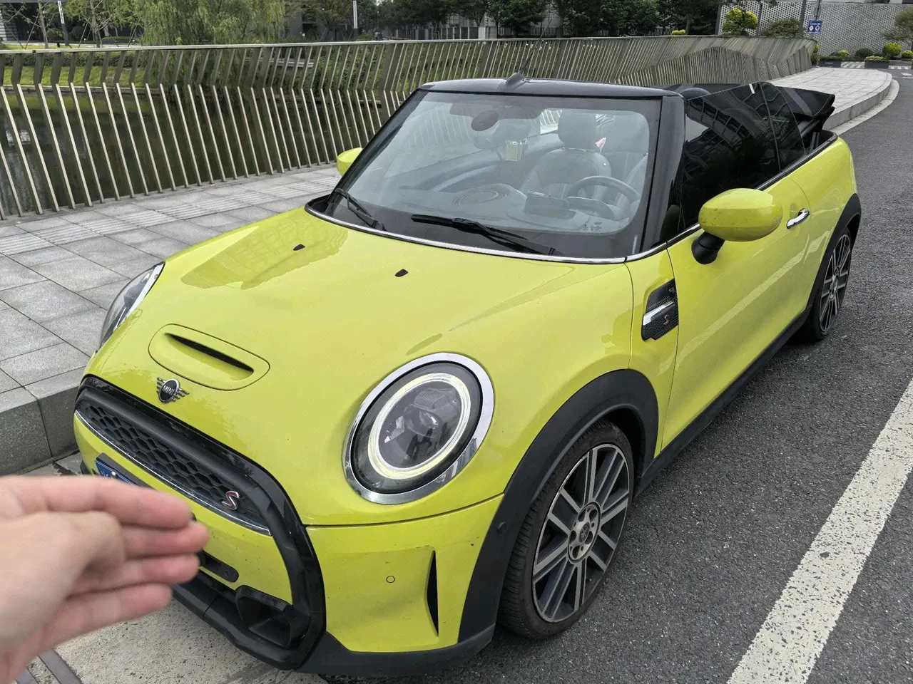MINI Cabrio (imported) 2022 Cooper S Cabrio 2.0T Sidewalk (modified) automatic gear - View 1