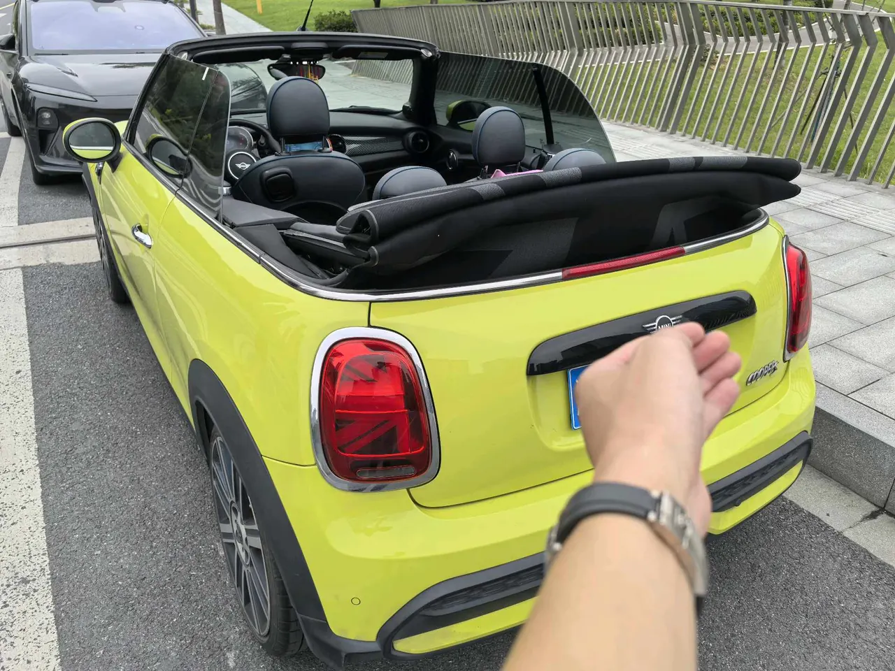 MINI Cabrio (imported) 2022 Cooper S Cabrio 2.0T Sidewalk (modified) automatic gear 2