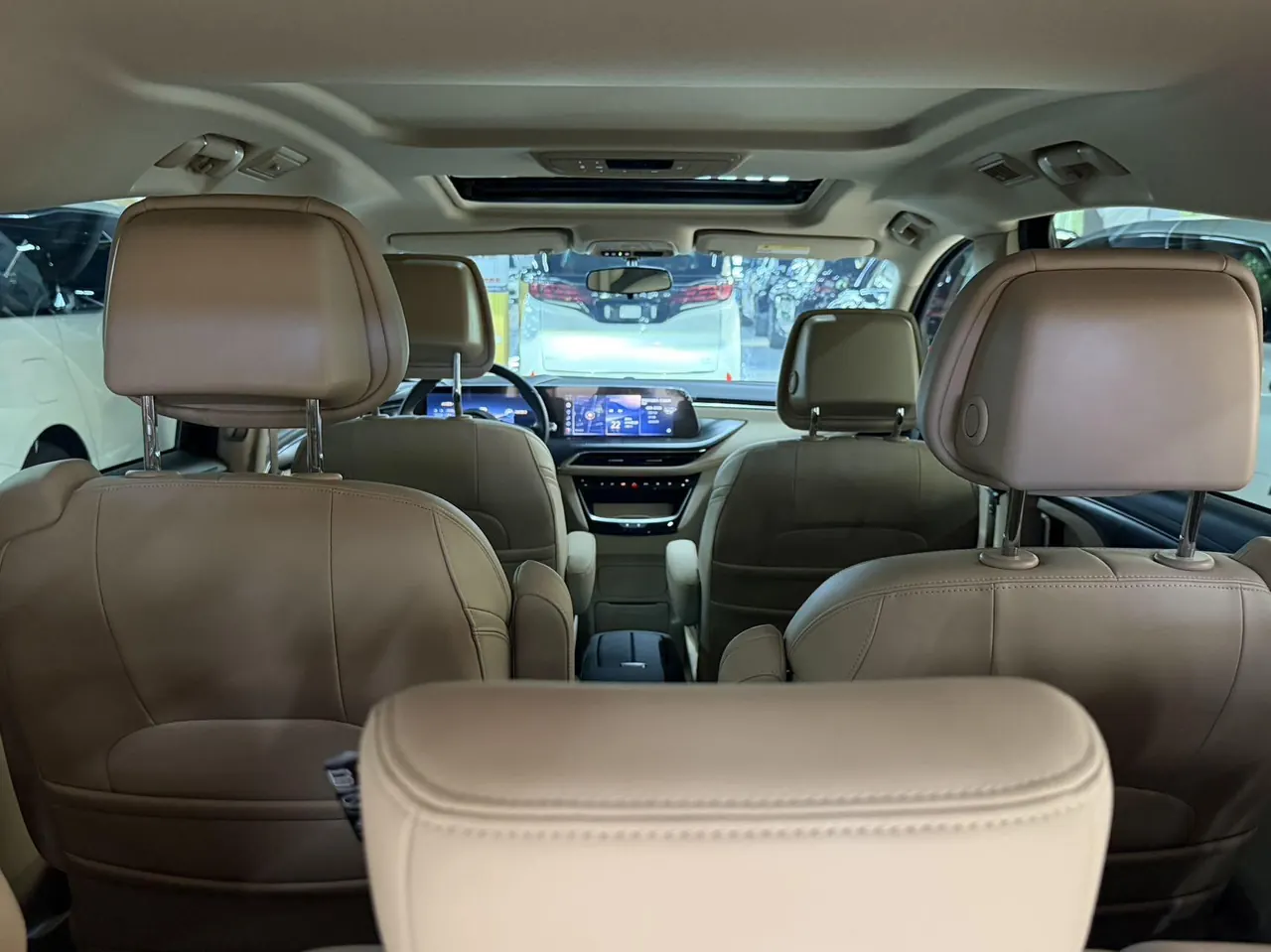 Buick 2025 GL8 Land Business Class 2.0T First Edition Automatic Gear 7