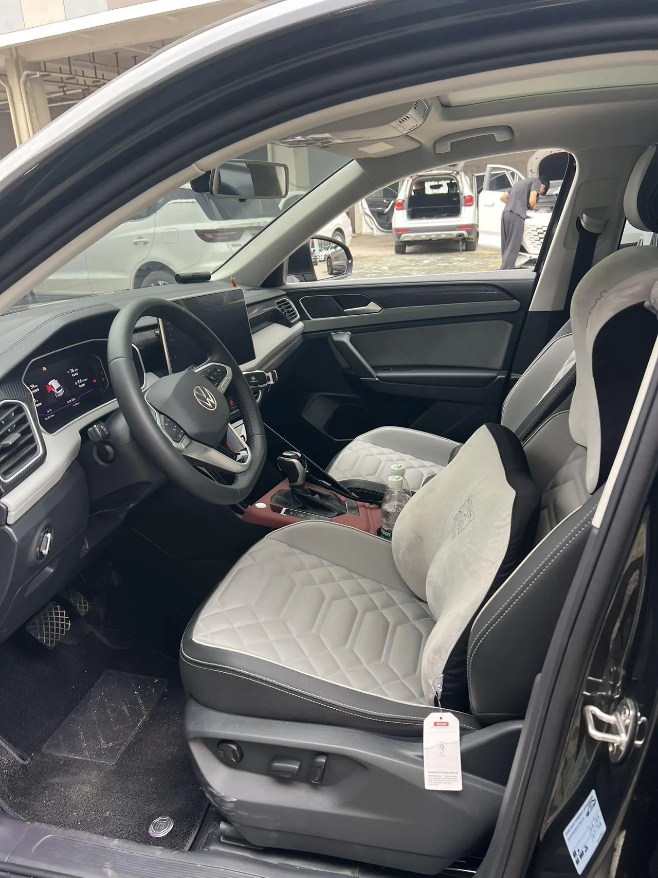 Volkswagen 2025 Tanyue 2.0TSI 330TSI All-Share Automatic Gear 3