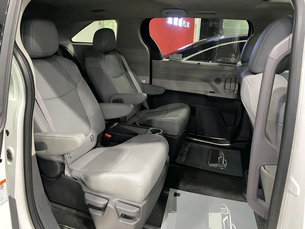 Toyota 2023 Grevia HYBRID 2.5 Stepless Comfort Edition Automatic Transmission 10