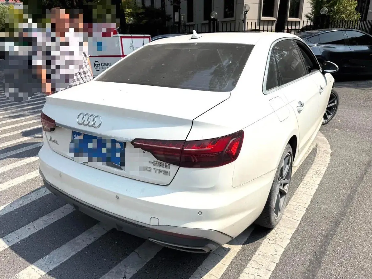 Audi 2020 A4L 2.0TFSI 40TFSI Fashion Dynamic Automatic 6