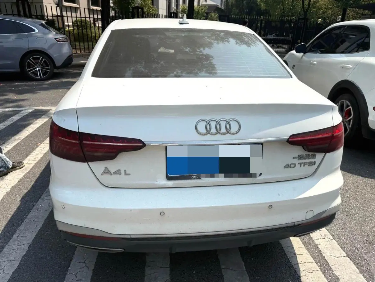 Audi 2020 A4L 2.0TFSI 40TFSI Fashion Dynamic Automatic 7