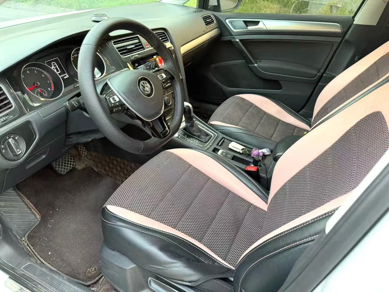 Volkswagen 2020 Golf 7 1.2TSI 200TSI Comfortable Automatic 5