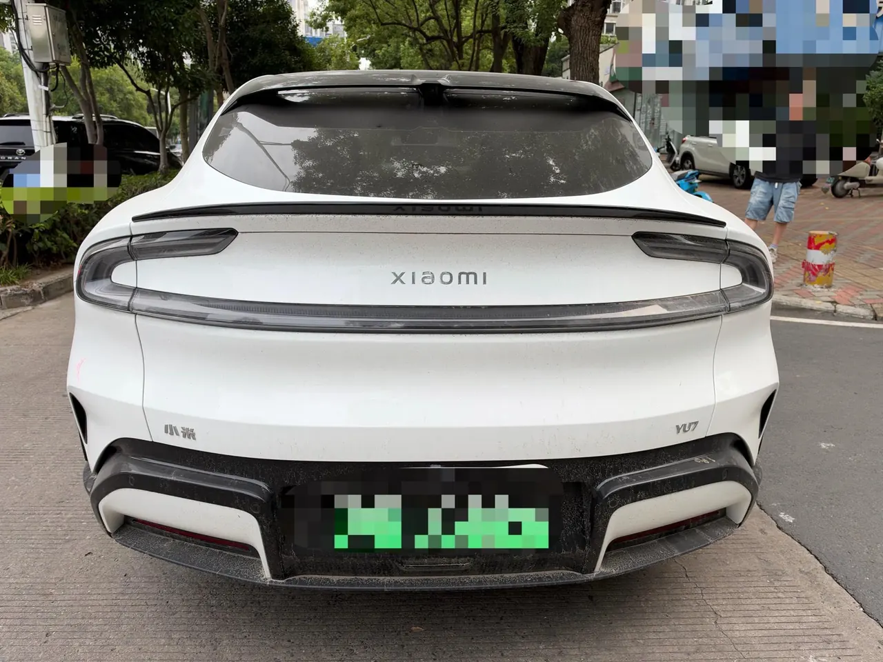 MI 2025 YU7 Long Endurance Four-wheel Drive Pro Edition Automatic Gear 5