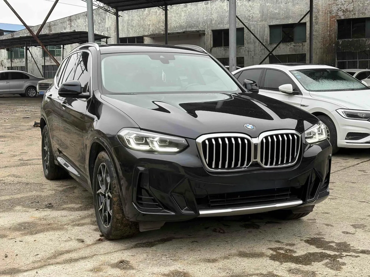 BMW 2022 X3 xDrive25i 2.0T M sports suit (changed) automatic gear 3
