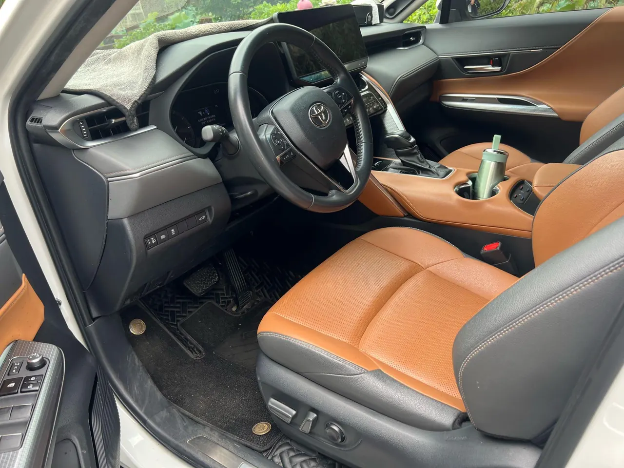Toyota 2022 Weisa 2.0 Stepless Two-Drive Premium Edition Automatic Gear 3