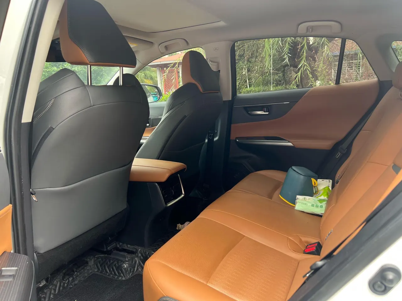Toyota 2022 Weisa 2.0 Stepless Two-Drive Premium Edition Automatic Gear 4