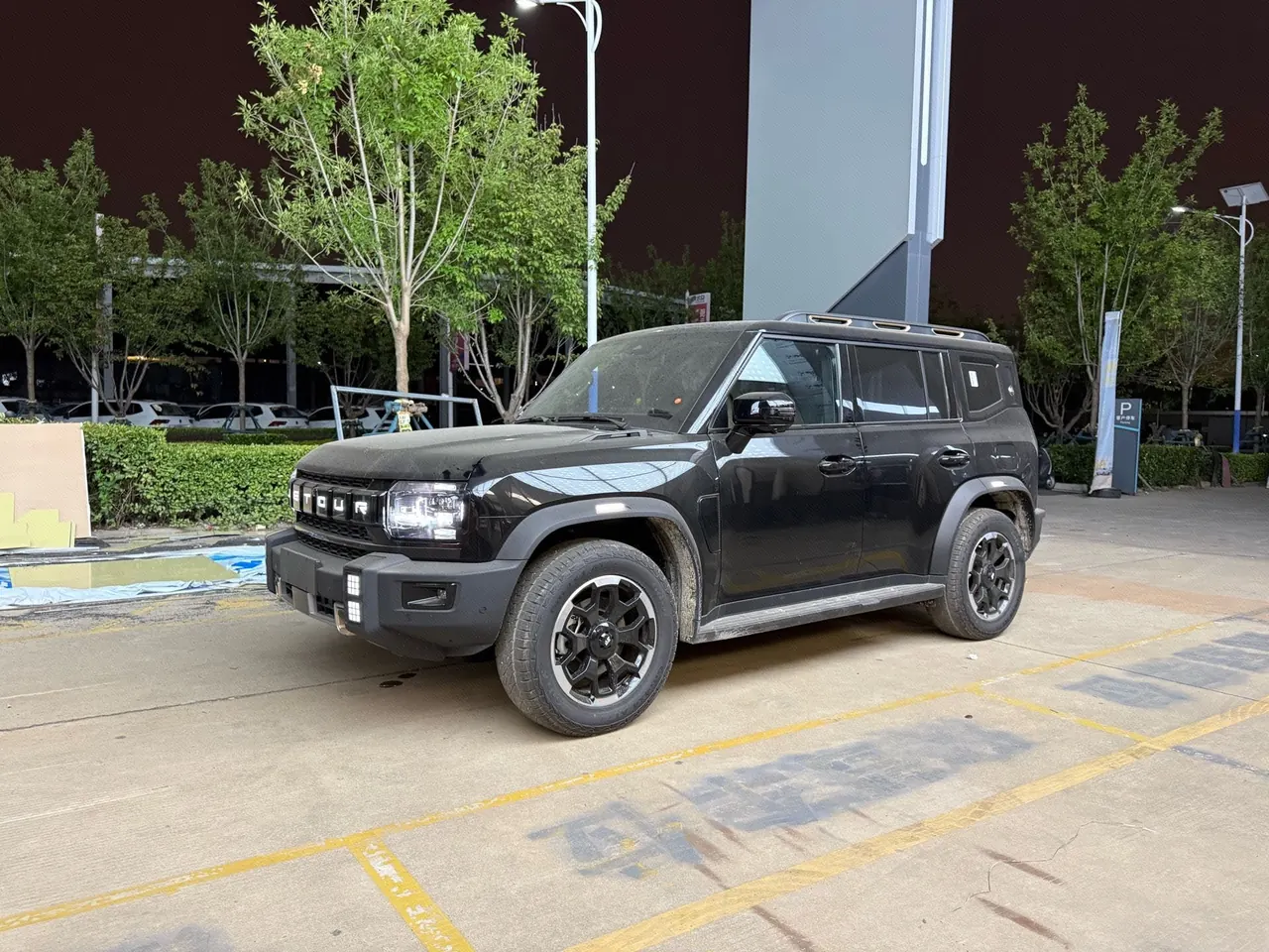 Открыть галерею: Jetour 2026 Travelers C- DM 1.5T 212km Crossing Automatic Gear