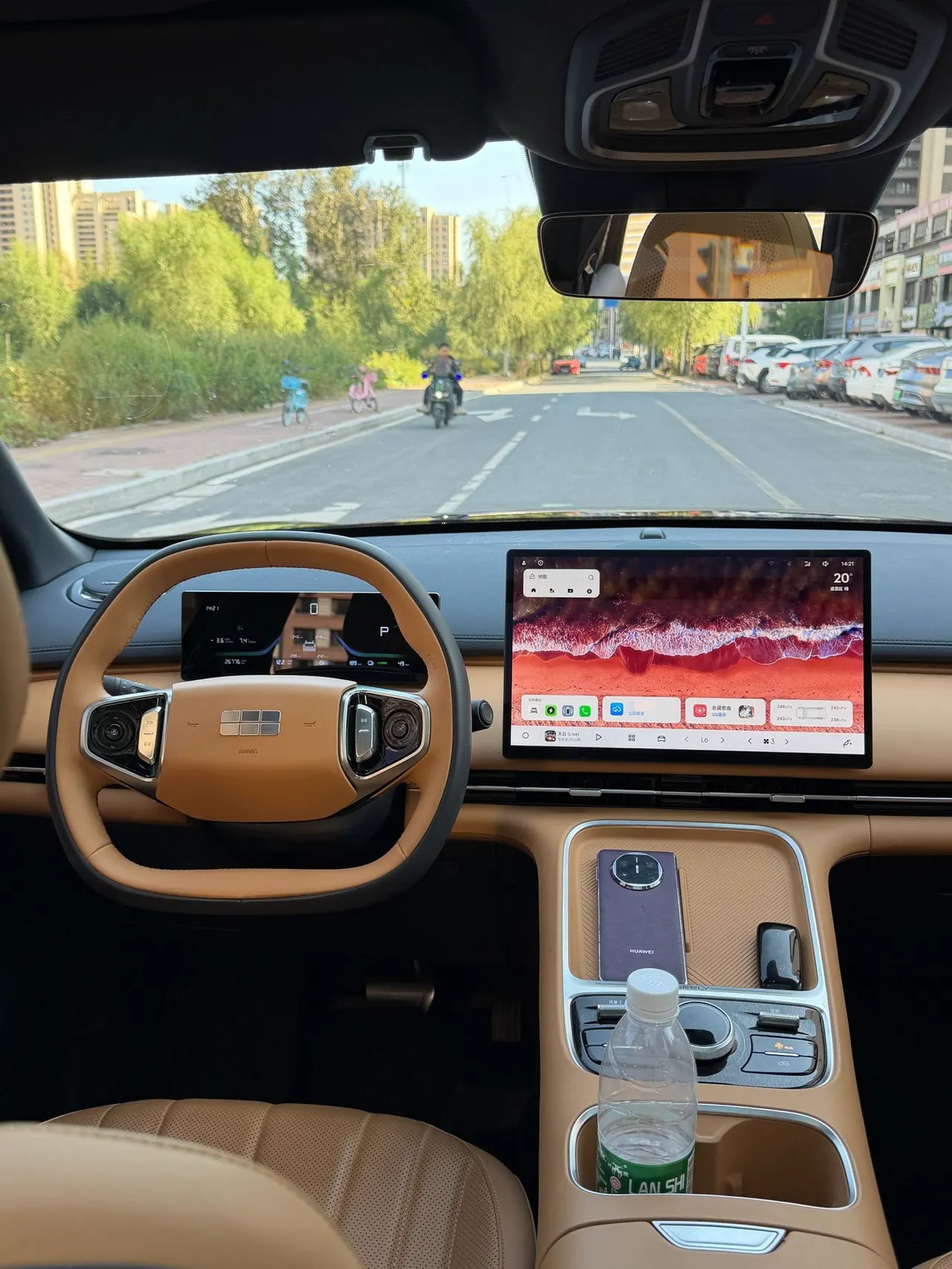 Geely Galaxy 2025 Starship 7 EM-i 1.5 120km Pilot Automatic Gear 6