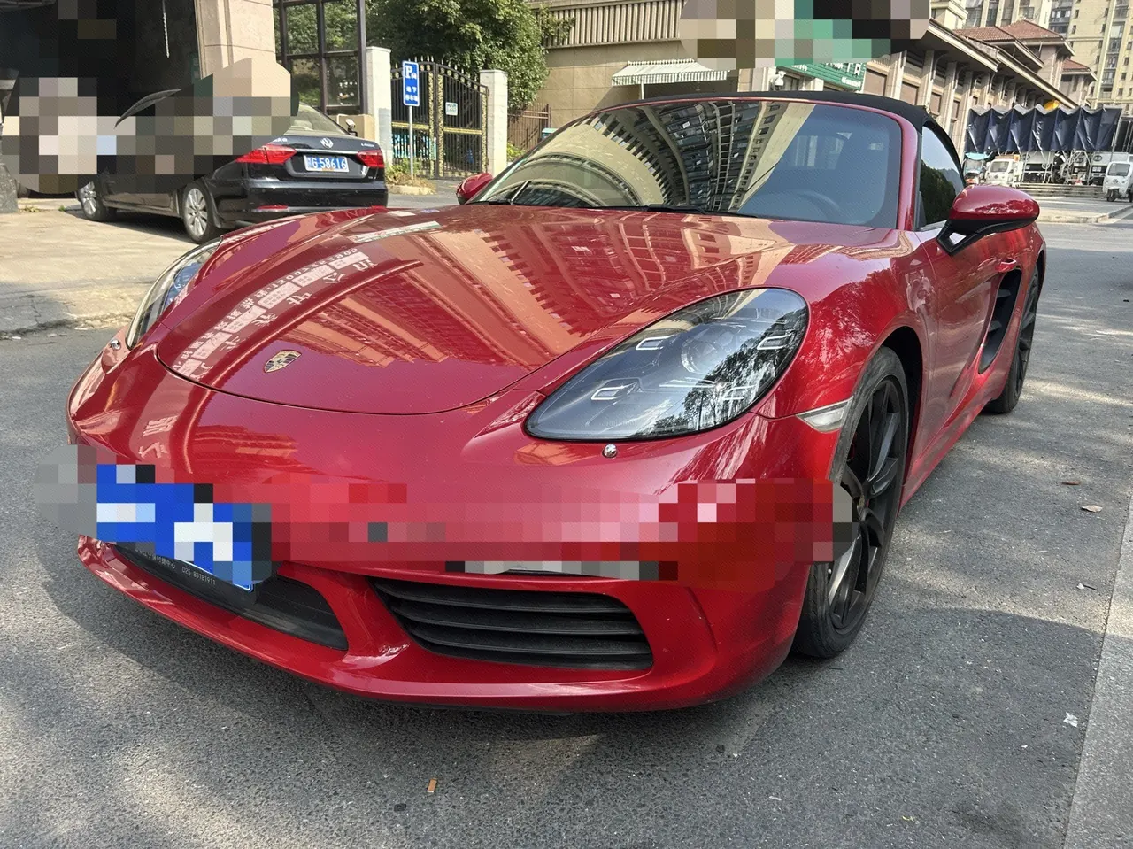 Открыть галерею: Porsche 718 (Imported) 2020 718 Boxer 2.0T Automatic