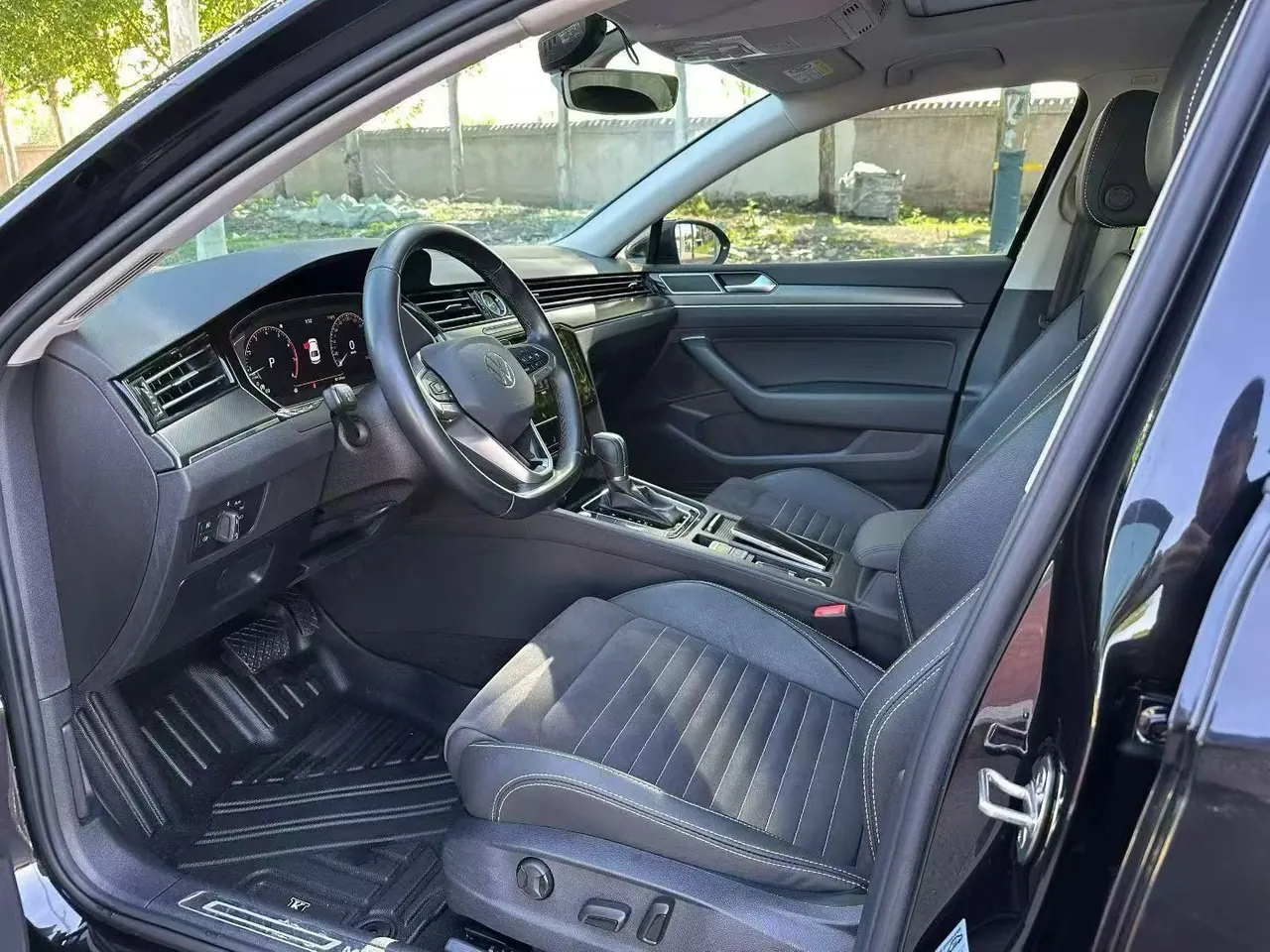 Volkswagen 2020 Magotan 2.0TSI 330TSI luxury automatic transmission 4