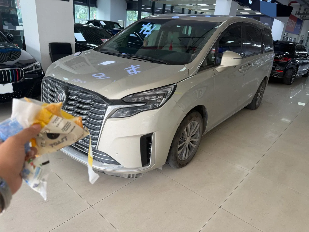 Open image lightbox: Buick 2022 GL8 ES Lu Zun 2.0T 653T Comfortable Automatic Gear