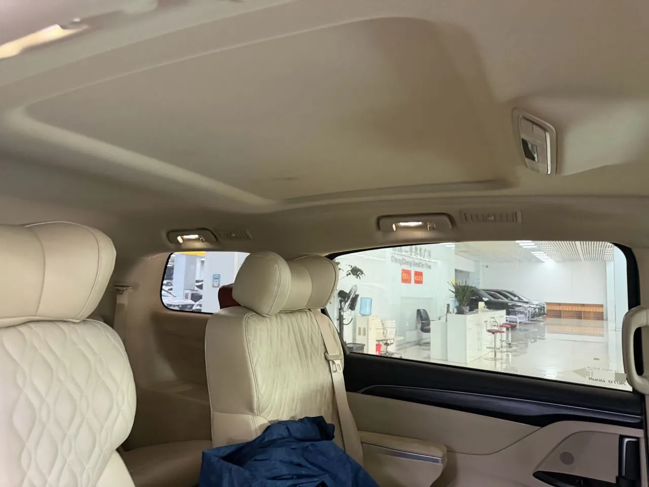 Buick 2022 GL8 ES Lu Zun 2.0T 653T Comfortable Automatic Gear 5