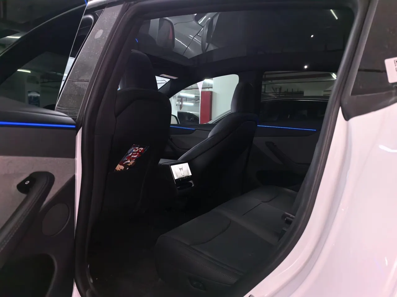 Tesla 2026 Model Y Rear-Wheel-Drive Automatic 4