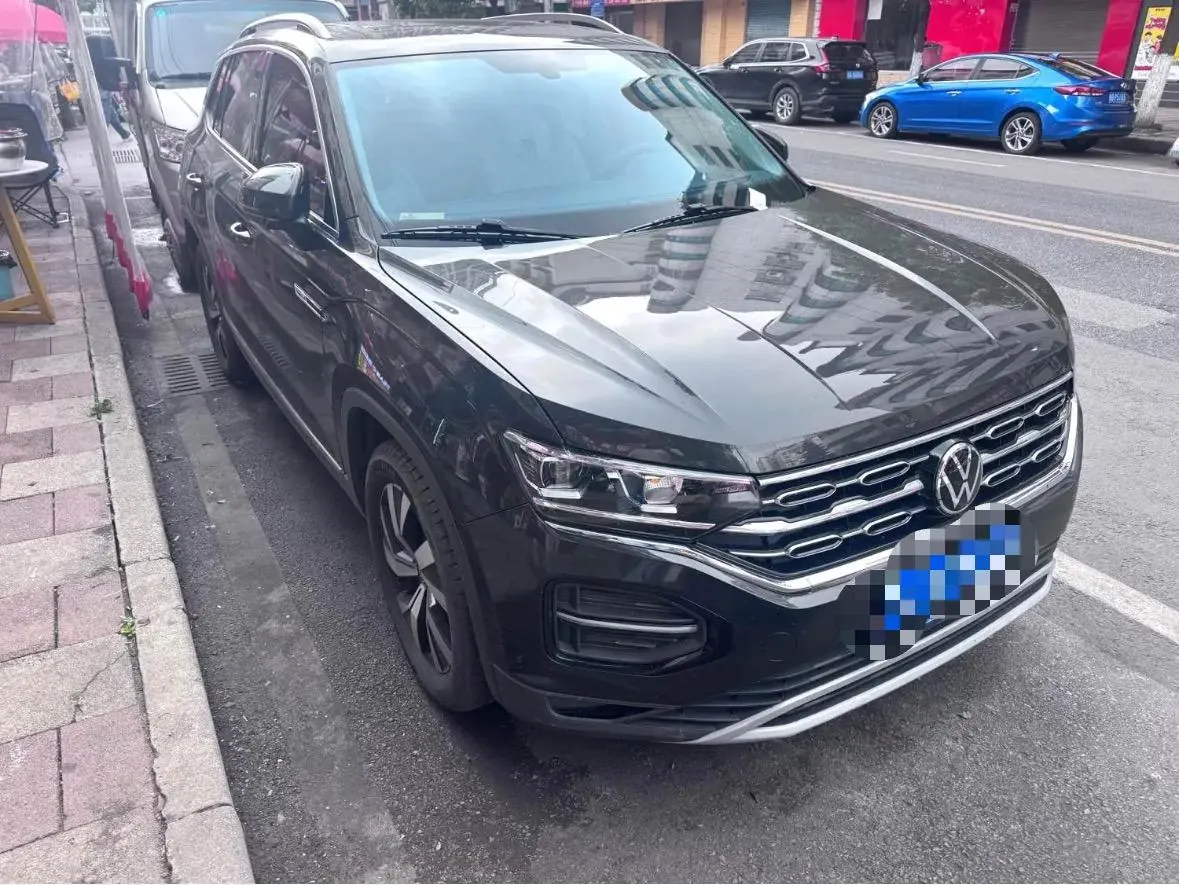 Volkswagen 2025 Tiguan L 1.5TSI 300TSI outstanding two-wheel drive Longteng version automatic gear 3