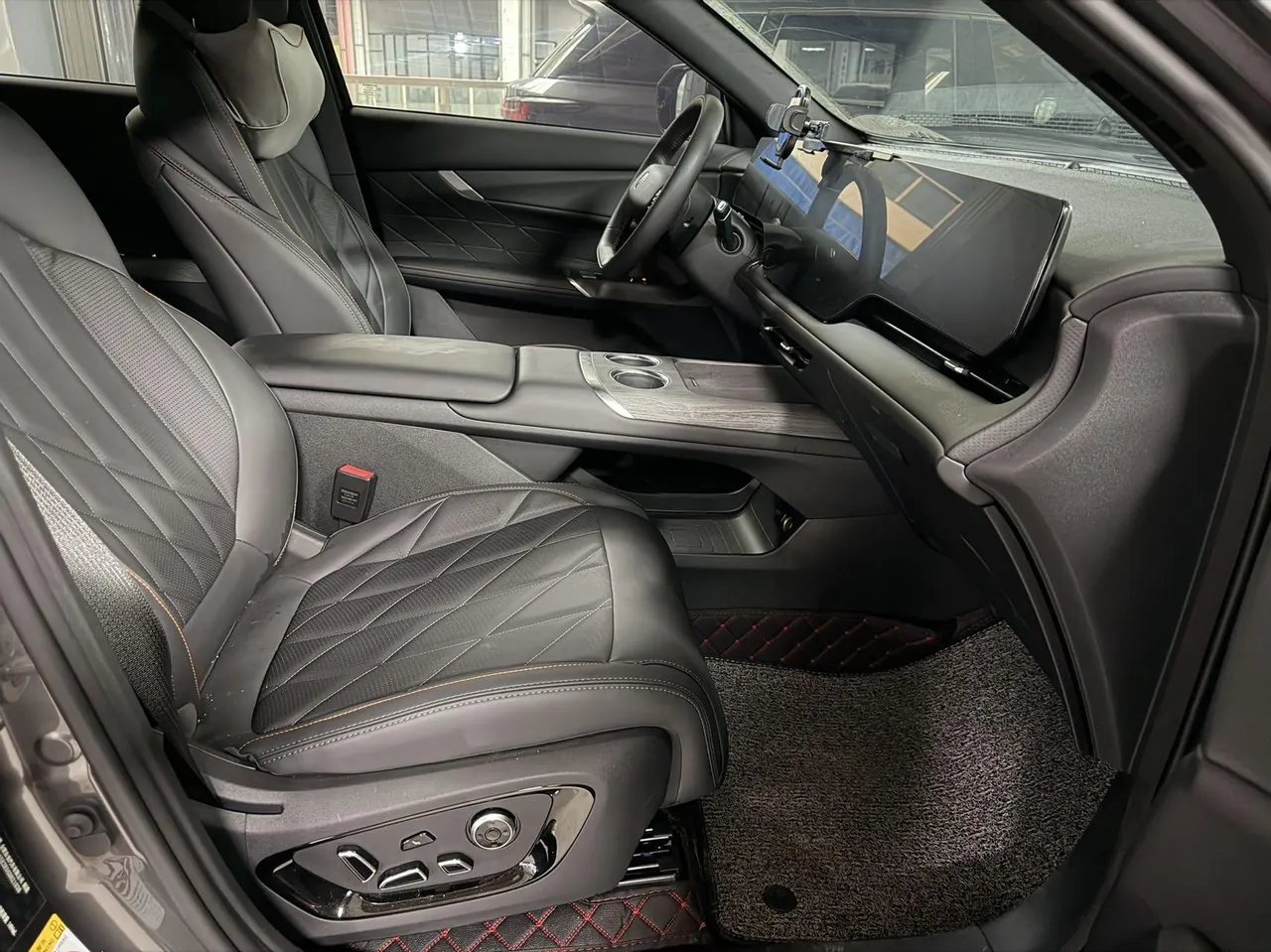 ChangAn 2025 CS75 PLUS 1.5T New Blue Whale Prestige Automatic 4