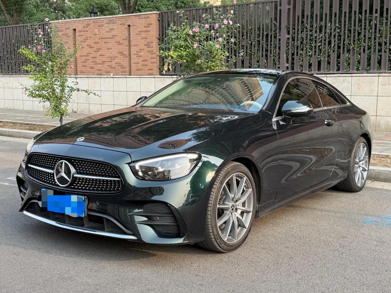 Open image lightbox: Mercedes Benz Class E (Imported) 2023 E 260 Coupe 2.0T (Modified) Automatic Gear
