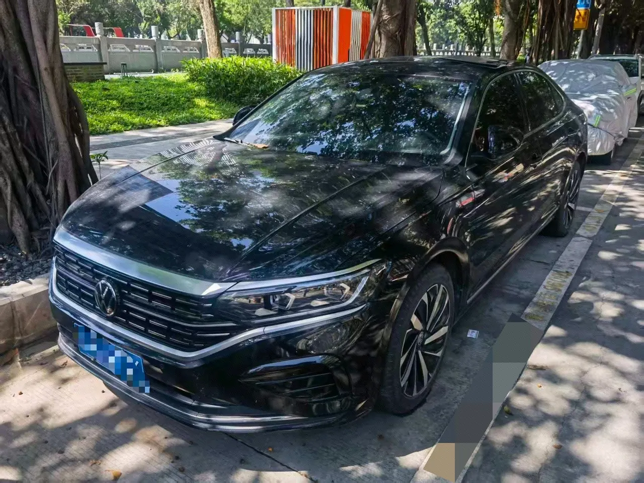 Открыть галерею: Volkswagen 2022 Passat 2.0TSI 380TSI Flagship Automatic