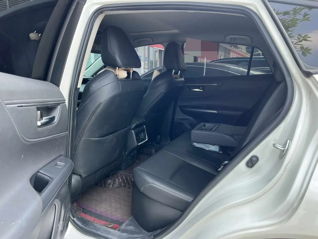 Toyota 2022 Weisa Dual Engine 2.5 Stepless Two-Drive Deluxe Automatic Gear 4