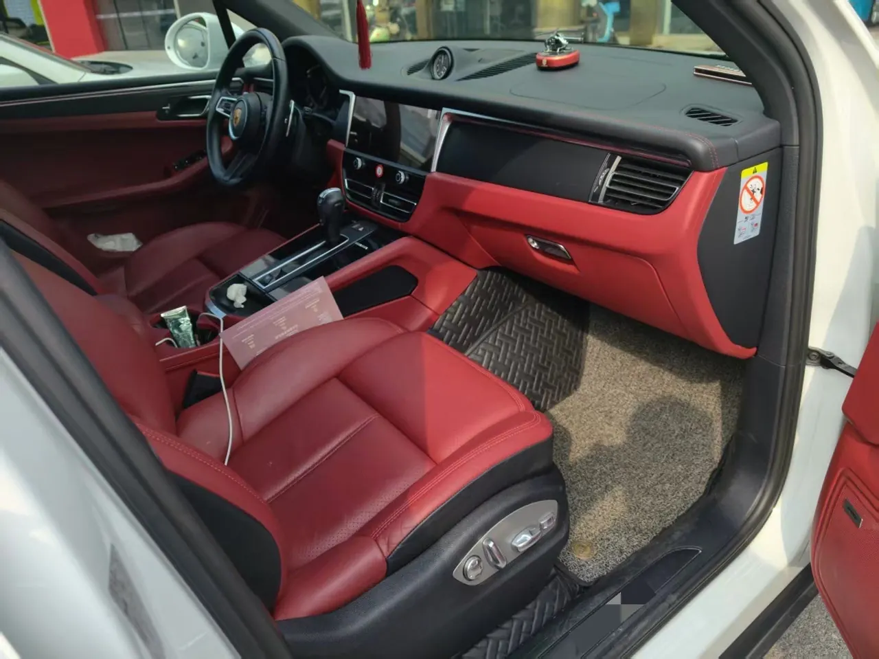 Porsche Macan (Imported) 2022 Macan 2.0T Automatic Gear 2