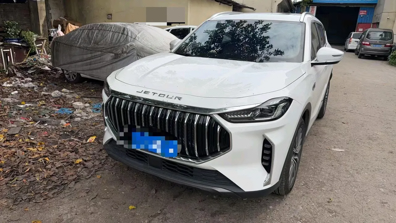 Открыть галерею: Jetour 2025 X70 PLUS 1.5T Champion Edition PRO 5-seater automatic transmission