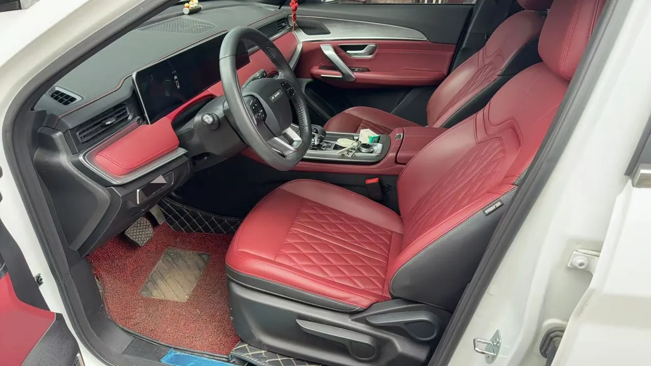 Jetour 2025 X70 PLUS 1.5T Champion Edition PRO 5-seater automatic transmission 3