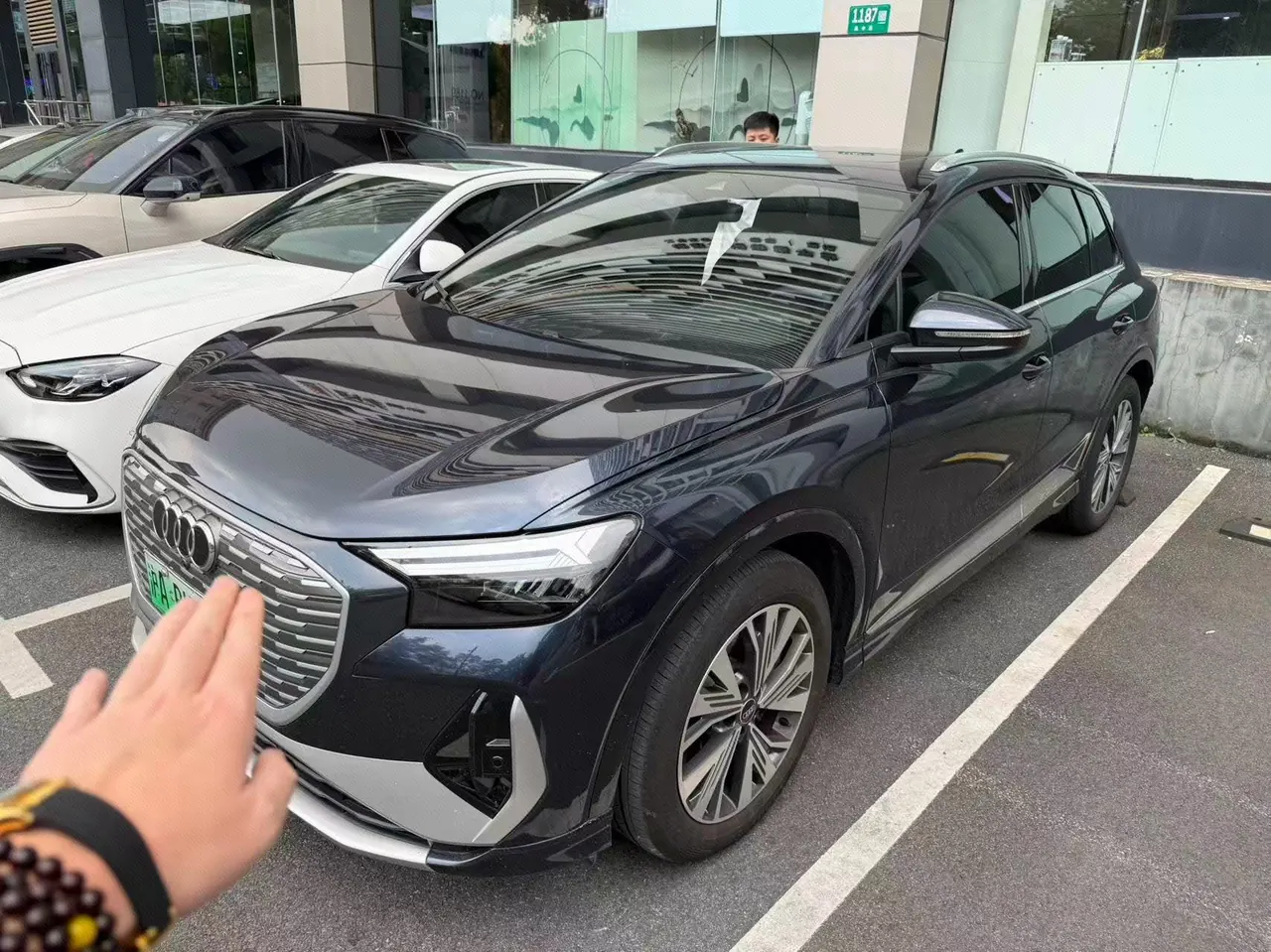 Audi 2022 Q4 e-tron 40 Creation Edition Automatic Gear - View 1