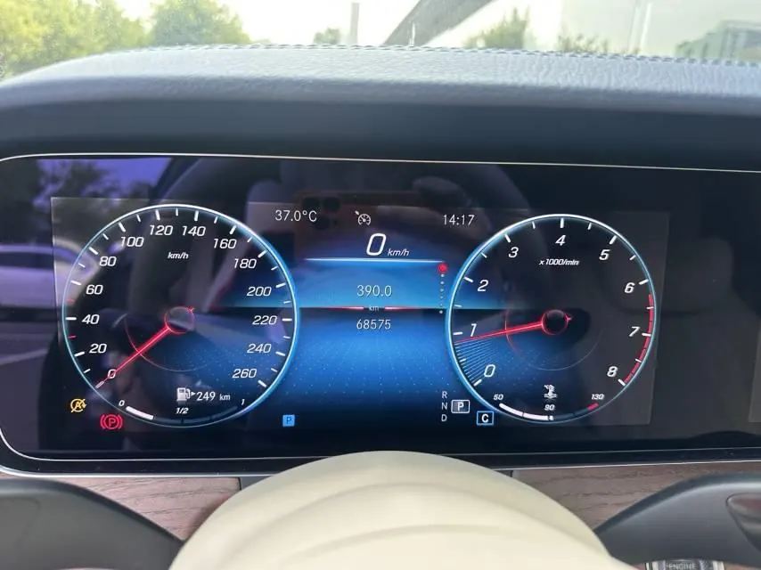 Mercedes Benz E Class 2022 E 300 L 2.0T Luxury (Change 2) Automatic Gear 5
