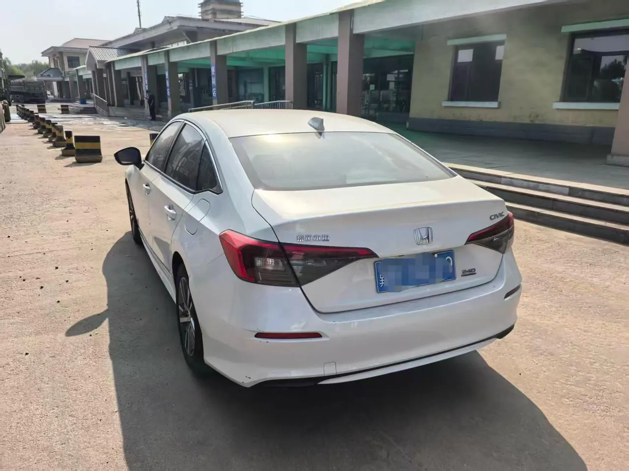 Honda 2023 Civic 1.5T CVT 240TURBO Sporty Edition Automatic 3