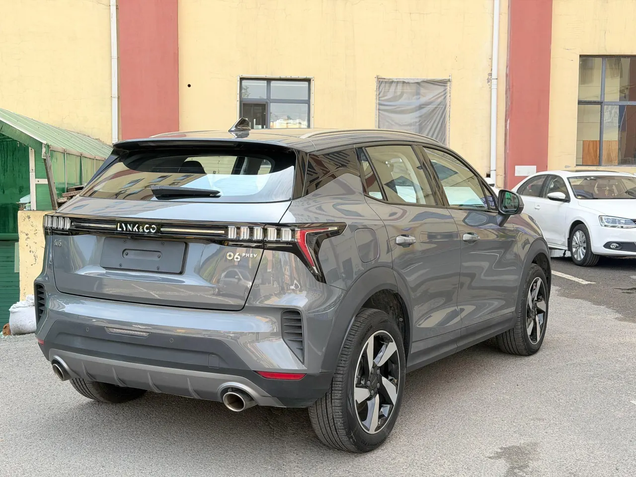 LYNK&amp;CO 2020 LYNK&amp;CO 06 PHEV 1.5TD Plus Automatic 5