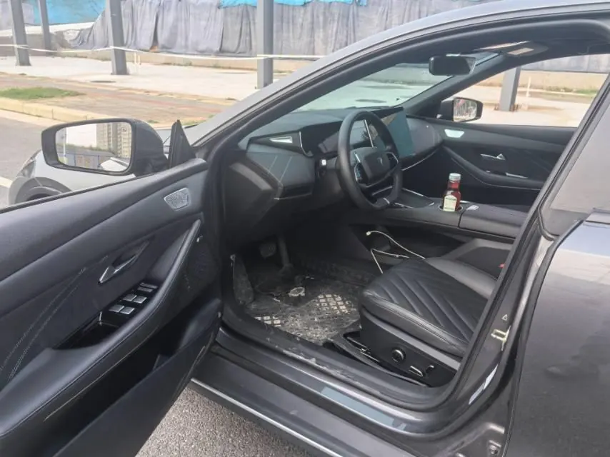 ChangAn Deepal 2023 SL 03 200Max Range-extended Automatic Gear 4