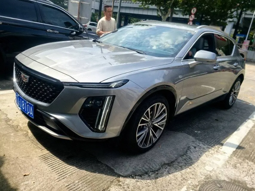 Cadillac 2023 GT4 48V 1.5T 25T Luxury Automatic Gear - View 1