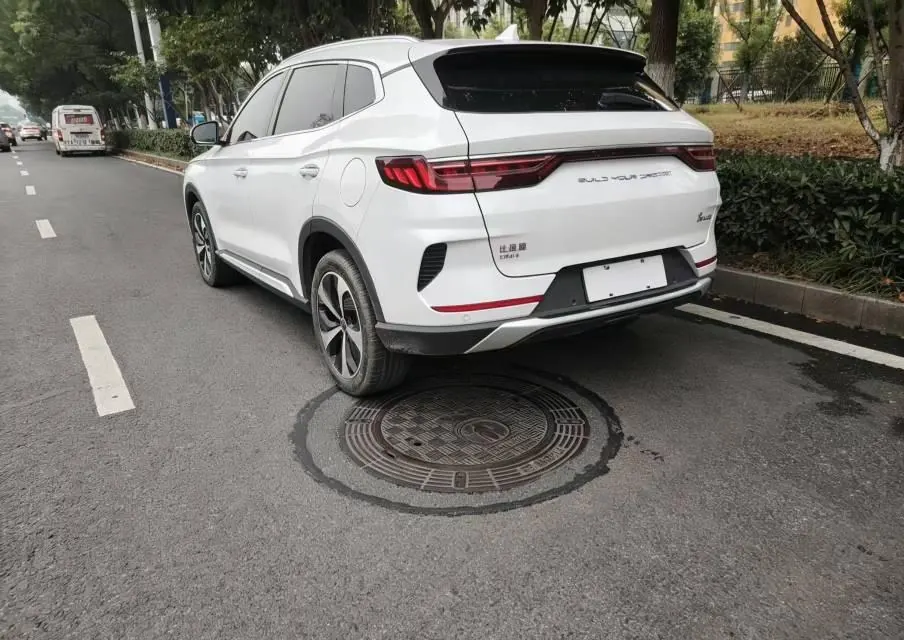 BYD Song PLUS New Energy 2022 Song PLUS DM-i 1.5 Stepless 110KM Flagship PLUS 5G Edition Automatic Gear 7