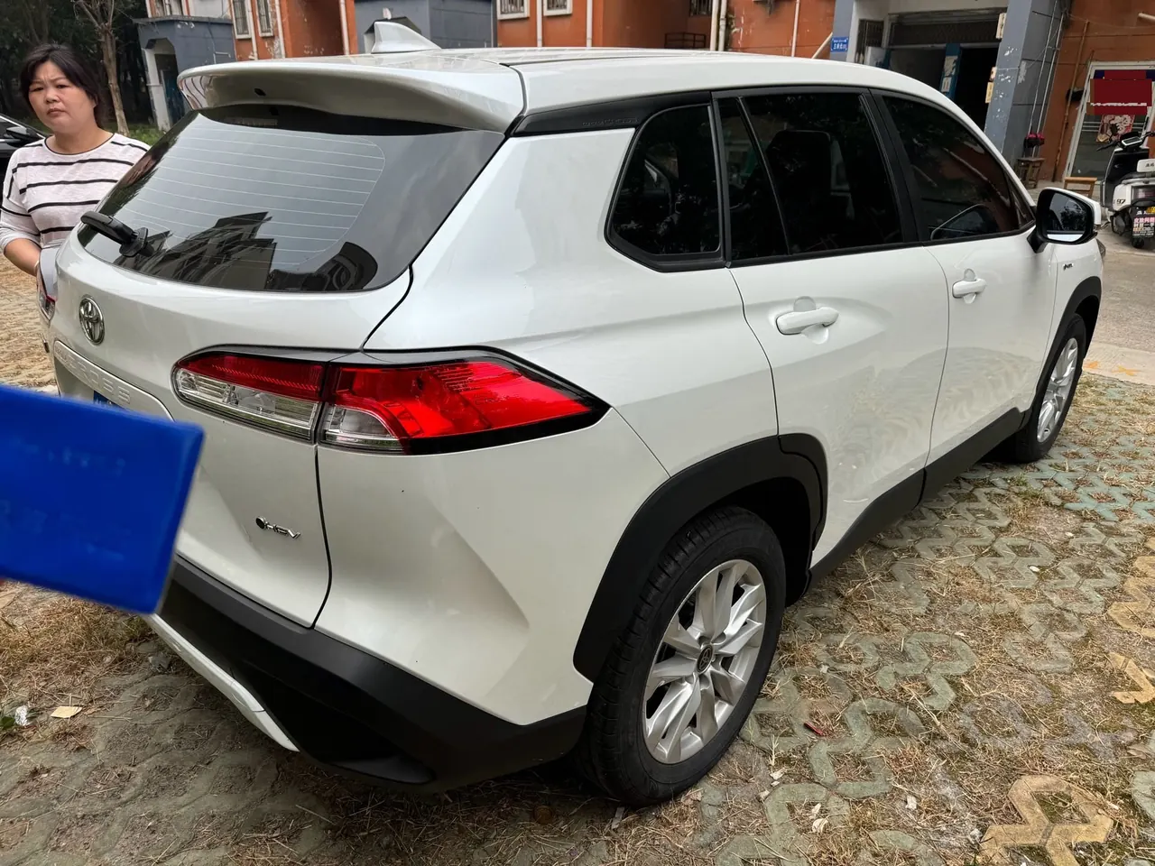Toyota 2024 Corolla Ruiyuan Dual Engine 2.0 Stepless Intelligent Electric Hybrid Pioneer Edition Automatic Gear 2