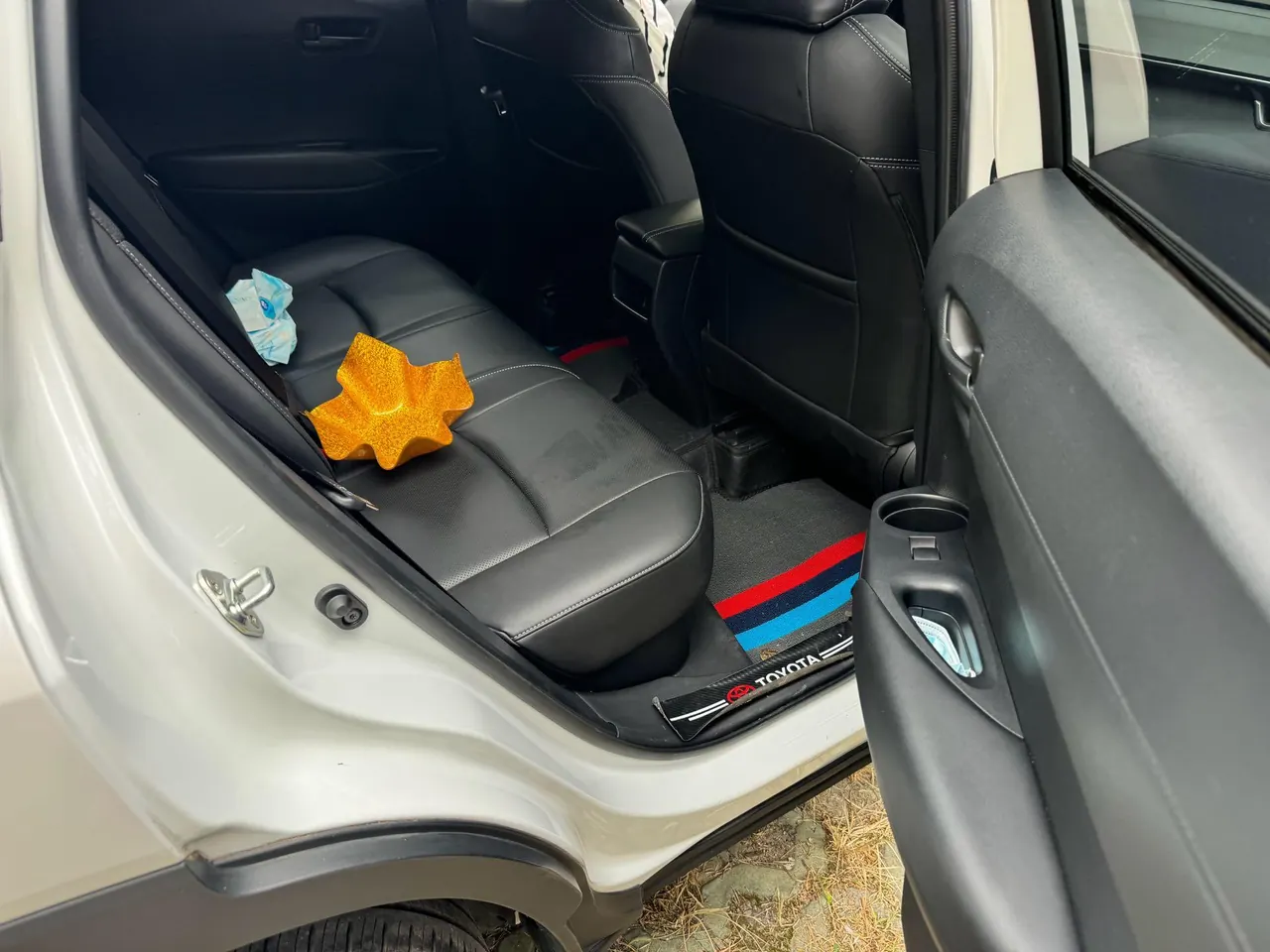 Toyota 2024 Corolla Ruiyuan Dual Engine 2.0 Stepless Intelligent Electric Hybrid Pioneer Edition Automatic Gear 4