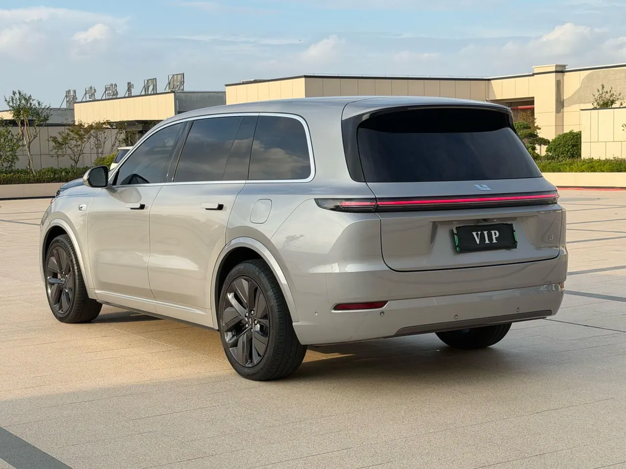 Li 2022 L9 1.5T Max Edition Automatic Gear 9