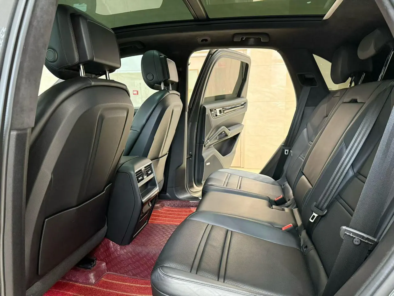 Porsche Cayenne (Imported) 2022 Cayenne 3.0T Platinum Edition Automatic Gear 9