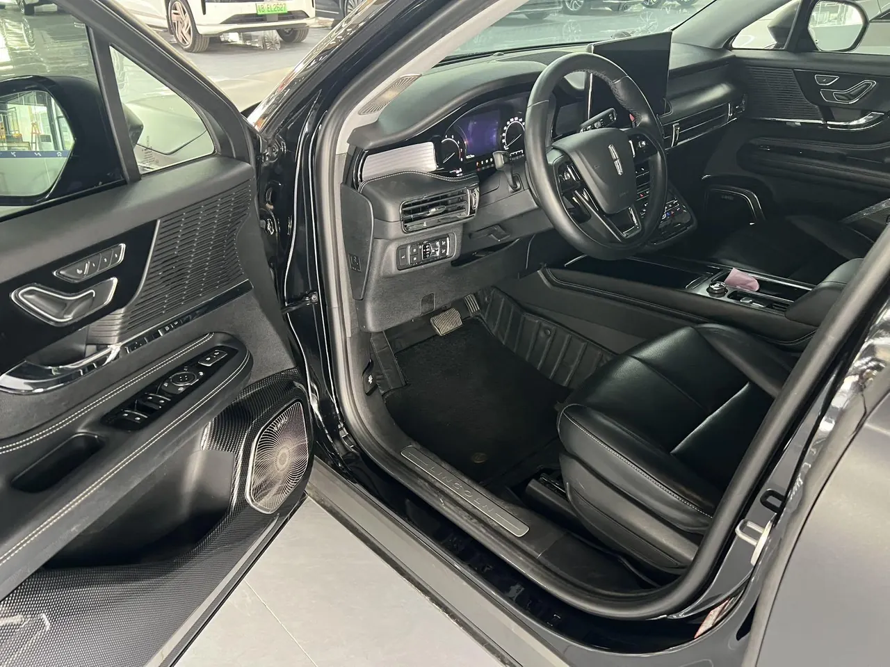 Lincoln 2020 adventurer 2.0T two-wheel drive exclusive edition automatic gear 3