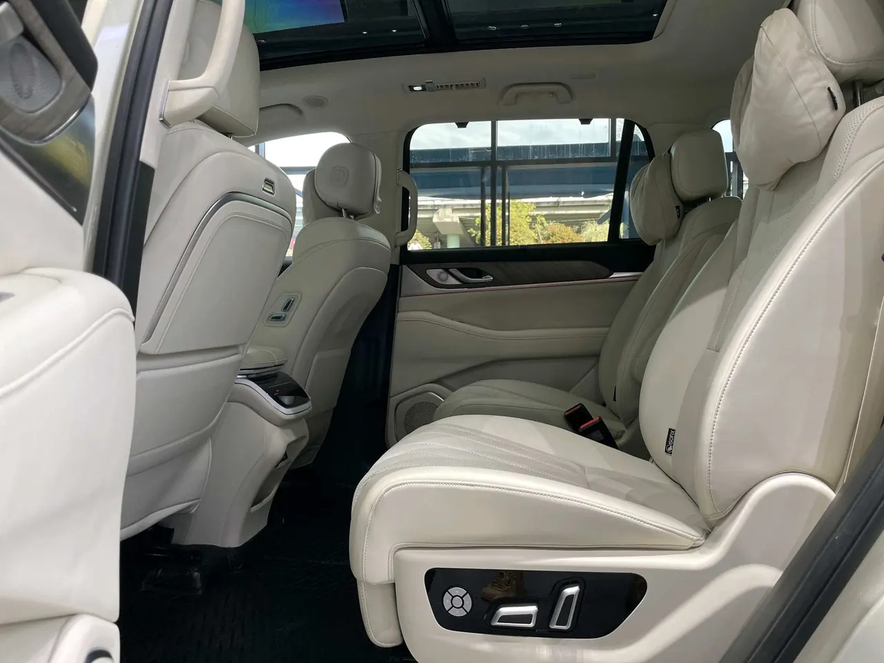 WEY 2023 Blue Mountain DHT 4WD Long Endurance Edition Automatic Gear 8