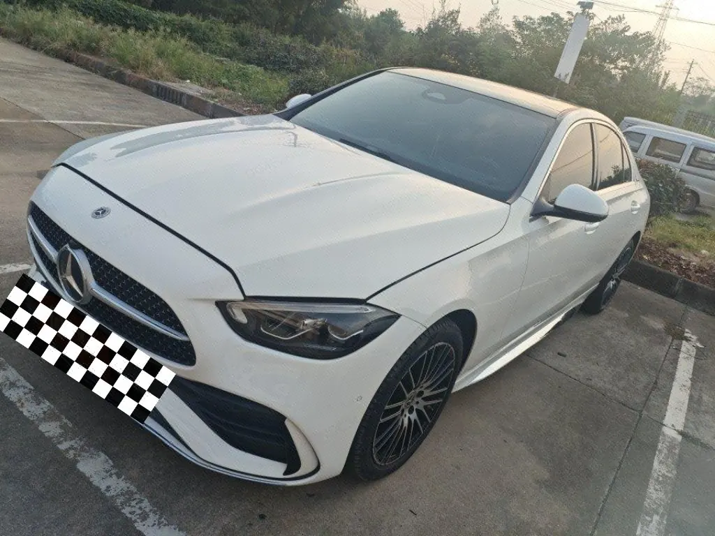 打开图片灯箱:Mercedes Benz Class C 2023 C 260 L 48V 1.5T Sports Edition Automatic Gear